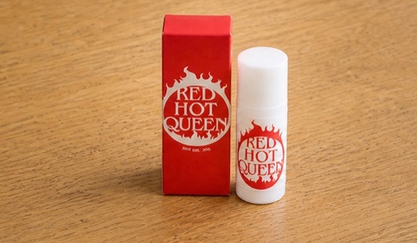 RED HOT QUEENのメインビジュアル